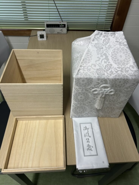 骨箱！！社会福祉士の終活